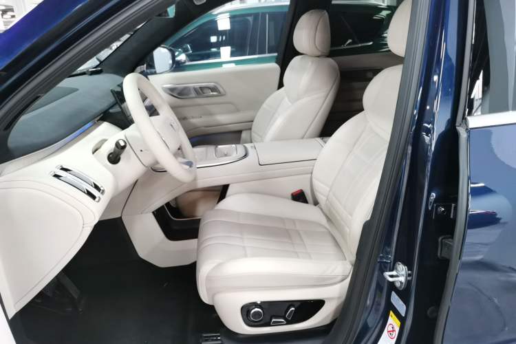 Used Deepal S09 2025 Four-Wheel Drive Ultra+ Custom Edition