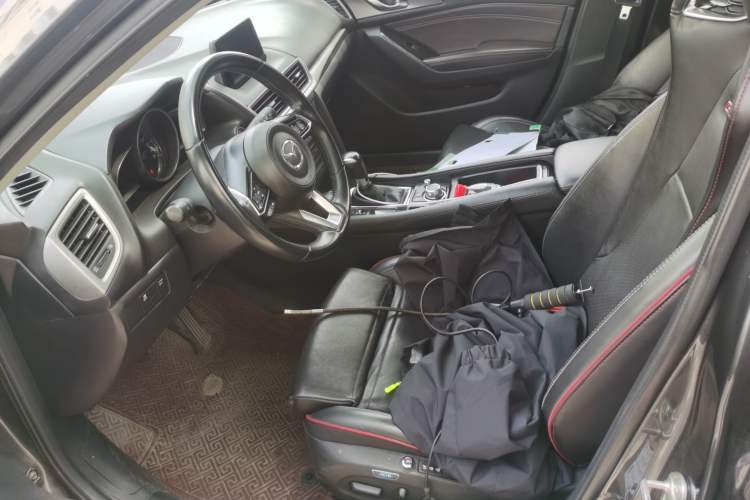 Used Mazda 3 Axela 2017 Hatchback 2.0L Automatic Luxury Model Emission Standard China V