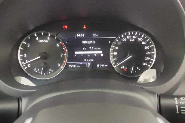 Used Infiniti QX50 2018 2.0T Two-Wheel Drive Fashion Edition
