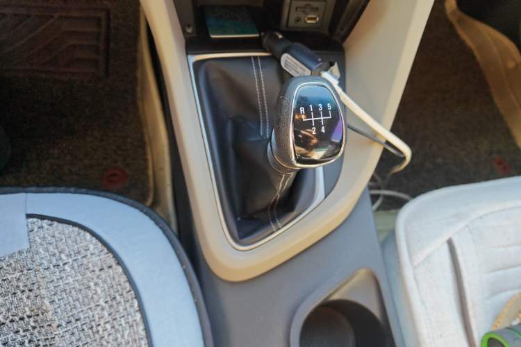 Used Buick GT 2015 15N Manual Luxury Version Gear Lever