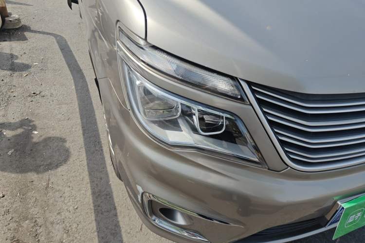 Used FORTHING Lingzhi 2019 M5L 1.6L 7-Seater Standard Model China VI
