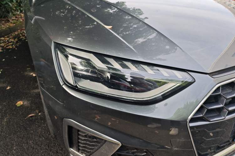 Used Audi A4L 2022 40 TFSI Fashion Dynamic Model Right Front Headlight