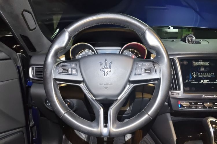Used Maserati Levante 2016 3.0T Standard Edition Steering Wheel