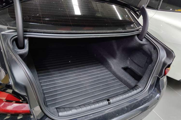 Used BMW 5 Series 2023 530Li Leading Model M Sport Package
