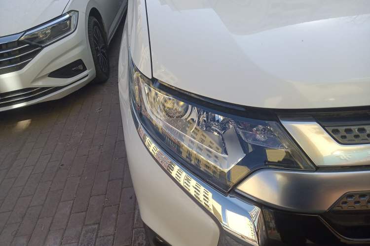 Used Mitsubishi Outlander 2019 2.0L Two-Wheel Drive Comfort Edition 5 Seats China V Standard
