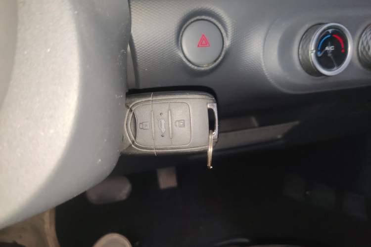 Used Wuling Zhiguang New Energy 2025 Comfort Model Interior 1