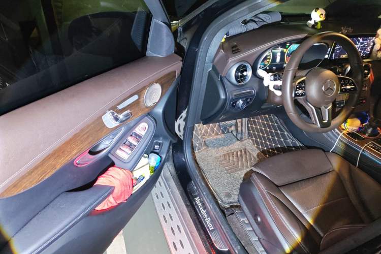 Used Mercedes-Benz GLC 2021 GLC 300 L 4MATIC Dynamic Model
