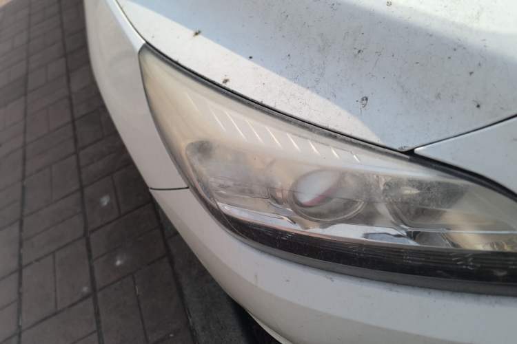 Used Chevrolet Malibu 2012 2.0L Automatic Luxury Edition Right Front Headlight