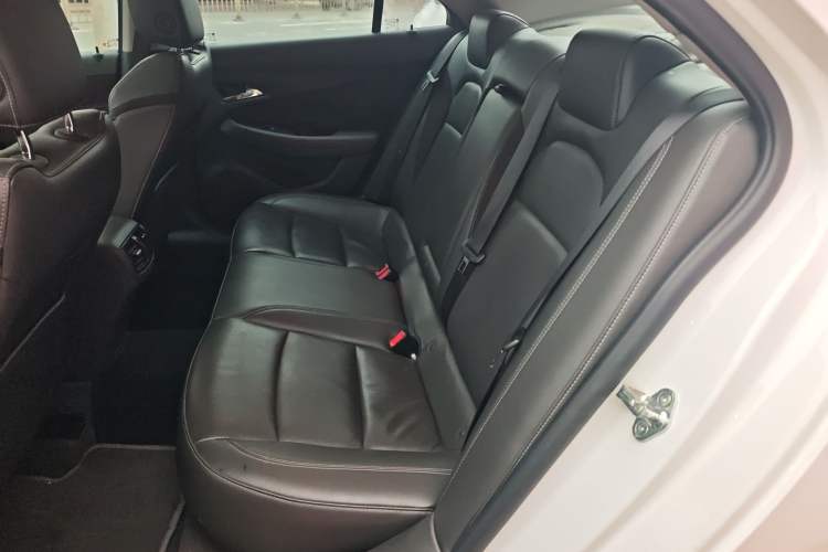 Used Chevrolet Malibu 2017 1.5T Automatic Luxury Edition Left Rear Seat