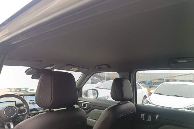 Used Baojun Spark EUV 2026 Model 501km Smart Luxury Edition Headliner