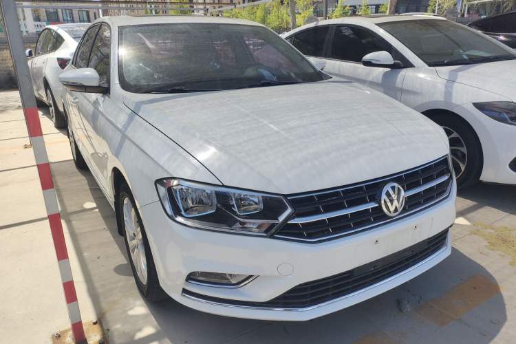 Used Volkswagen Bora 2017 1.6L Automatic Comfort Model Front Right 45 Deg