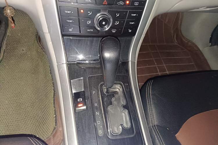 Used Bestune B90 2014 1.8T automatic comfort version
