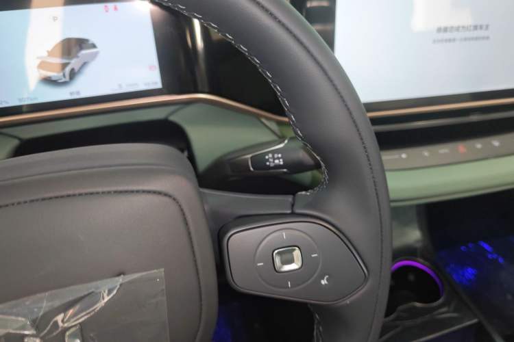 Used Hongqi EH7 2025 600 Smart Selection Edition
