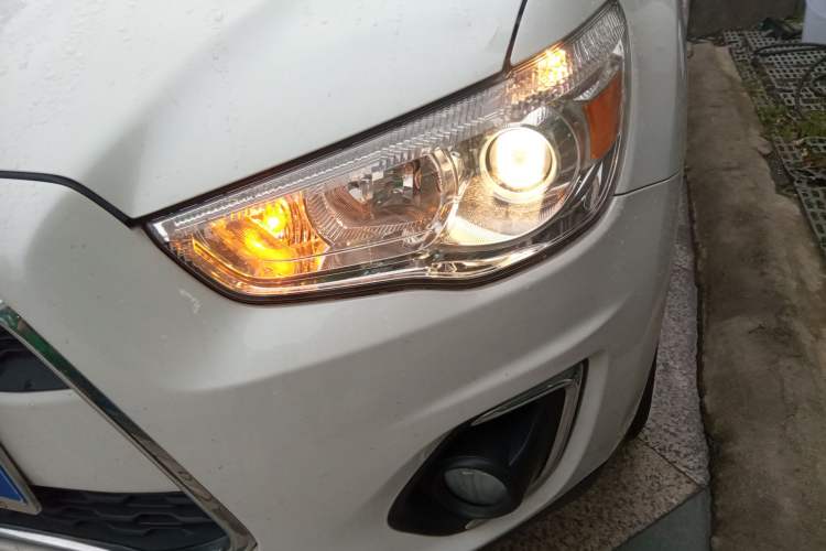 Used Mitsubishi ASX 2013 2.0L CVT Two-Wheel Drive Elite Edition