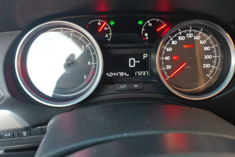 Used Peugeot 408 2020 360THP 10th Anniversary Premium Edition Odometer Close Up