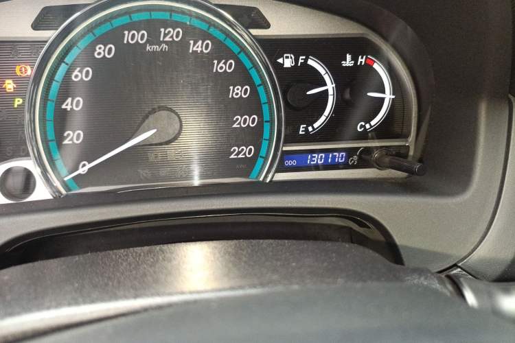 Used Toyota Venza 2013 2.7L Two-Wheel-Drive Luxury Edition Odometer Close Up