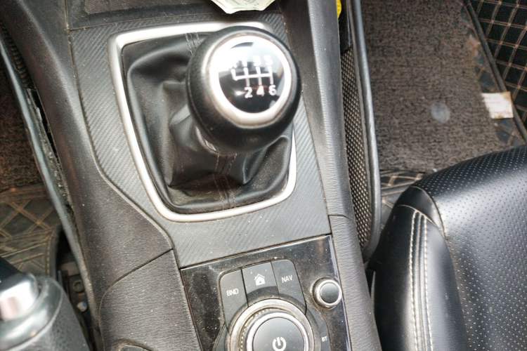 Used Mazda 3 Axela 2017 Hatchback 1.5L Manual Comfort Edition China V