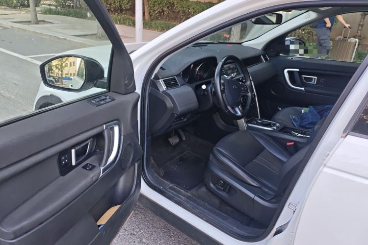 Used Land Rover Discovery Sport 2018 240 PS HSE Version Driver Seat