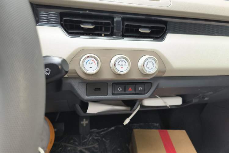 Used Chery QQ Ice Cream 2024 170km Milkshake
