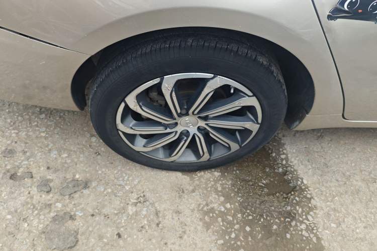 Used Geely Auto Emgrand GL 2020 1.5T DCT Luxury Model Exterior 5