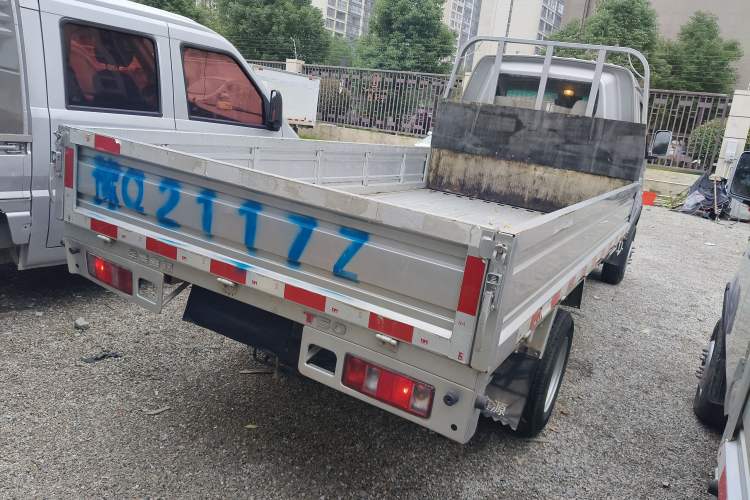 Used Jinbei T5 2022 1.6L Standard Version Rear Dual Wheels 3.4 Meters China VI SWD16M