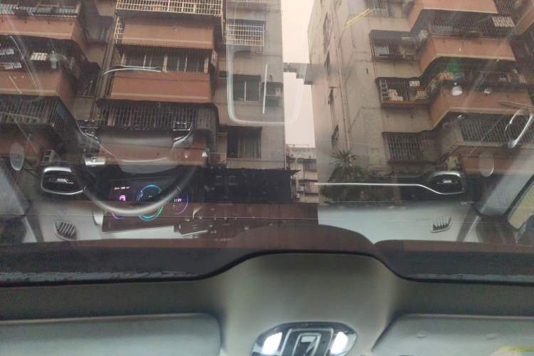 Used AION V 2024 Plus 70 Star Edition Lithium Iron Phosphate Headliner