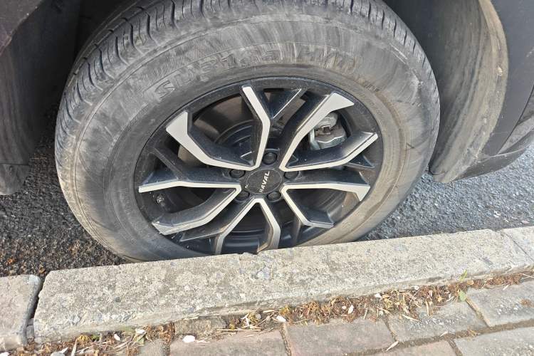 Used Haval H6 2023 National Trend Edition 1.5T Automatic Urban Version Right Front Wheel Hub