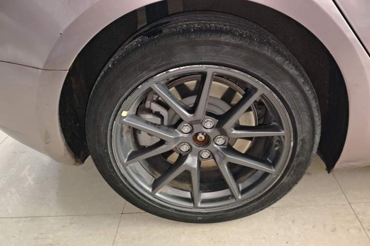 Used Tesla Model 3 2021 Standard Range Rear-Wheel Drive Upgraded Version 3D6 Right Rear Wheel Hub