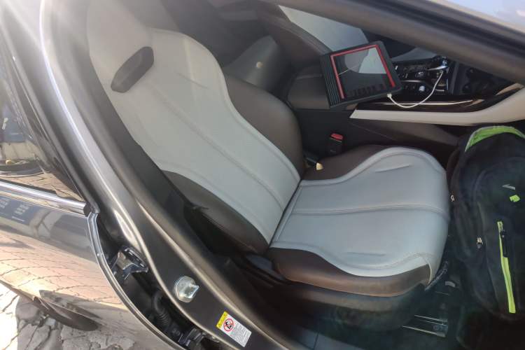 Used BYD Qin PLUS 2024 HONOR Edition DM-i 55KM Leading Model Right Front Seat