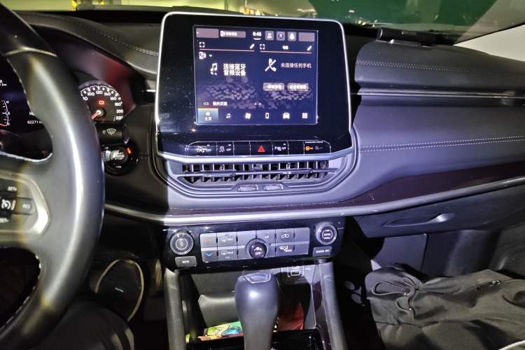 Used Jeep Compass 2021 220T Automatic Leading Edition