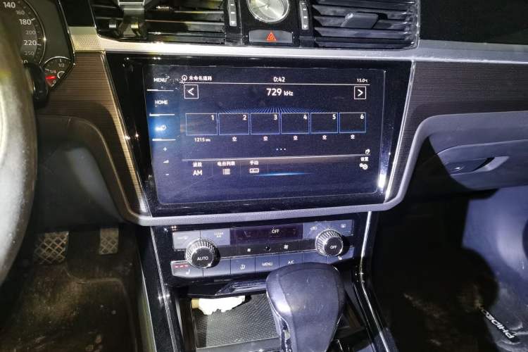 Used Volkswagen Phideon 2019 380TSI Two-Wheel Drive Business Edition China VI Standard
