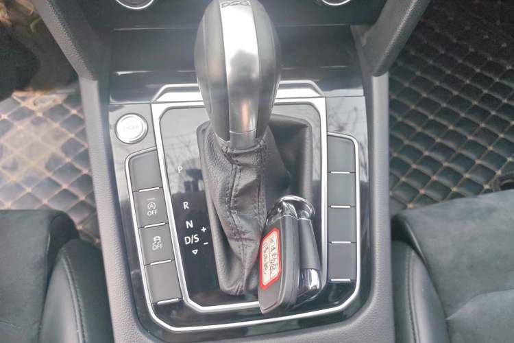 Used Volkswagen Magotan 2017 330TSI DSG Luxury Model Gear Lever