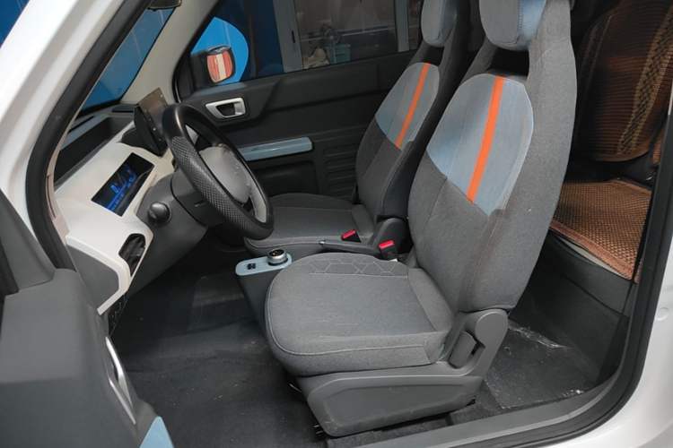 Used Geely Galaxy Panda 2024 Panda Mini 200km Endurance Bear

