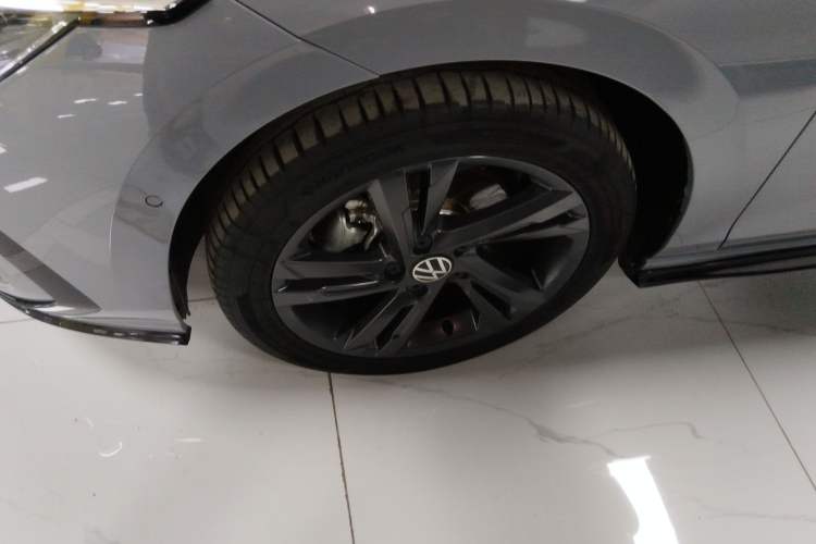 Used Volkswagen Golf 2023 Facelift 280TSI DSG R-Line Lite