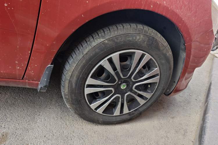 Used Skoda Fabia 2012 1.4L Automatic Crystal Edition
