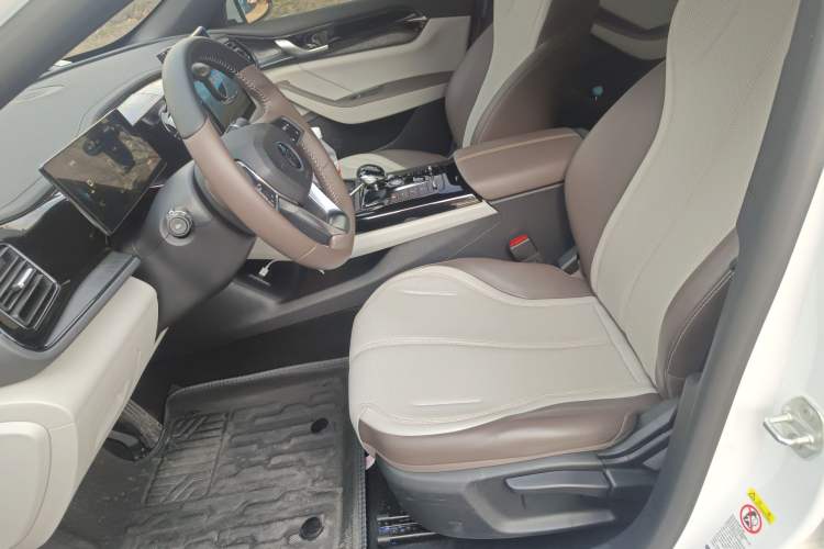 Used BYD Qin PLUS 2024 HONOR Edition DM-i 55KM Leading Model
