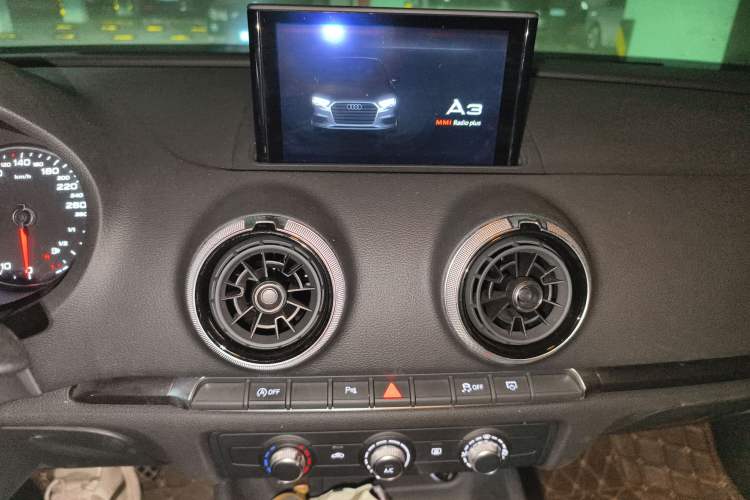 Used Audi A3 2020 Limousine 35 TFSI Fashion Edition China VI Emission Standard