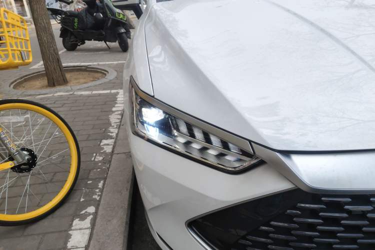 Used BYD Qin PLUS 2024 HONOR Edition DM-i 55KM Leading Model Right Front Headlight