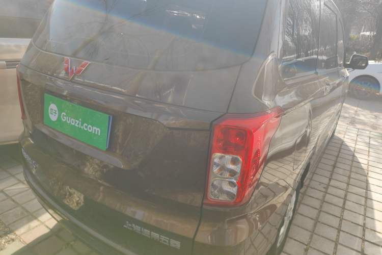 Used Wuling Hongguang 2021 1.5L Revised S Standard Version with Electric Power Steering LAR
