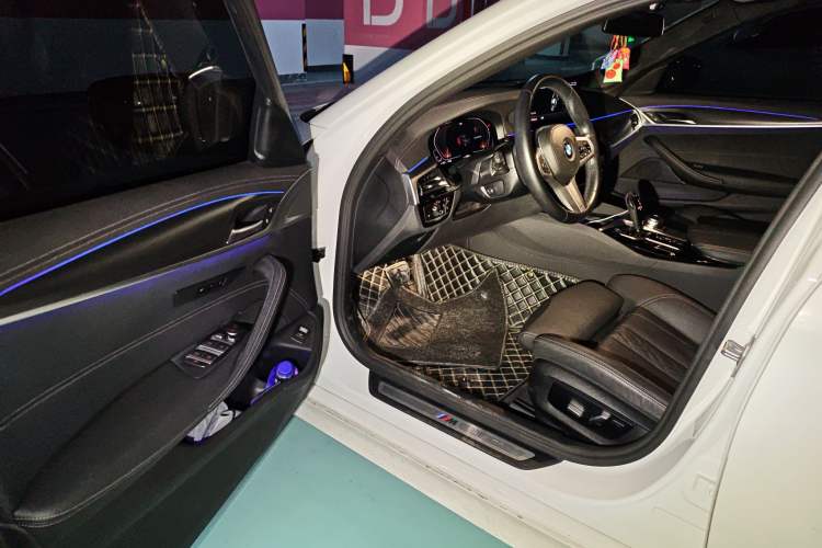 Used BMW 5 Series 2022 525i M Sport Package