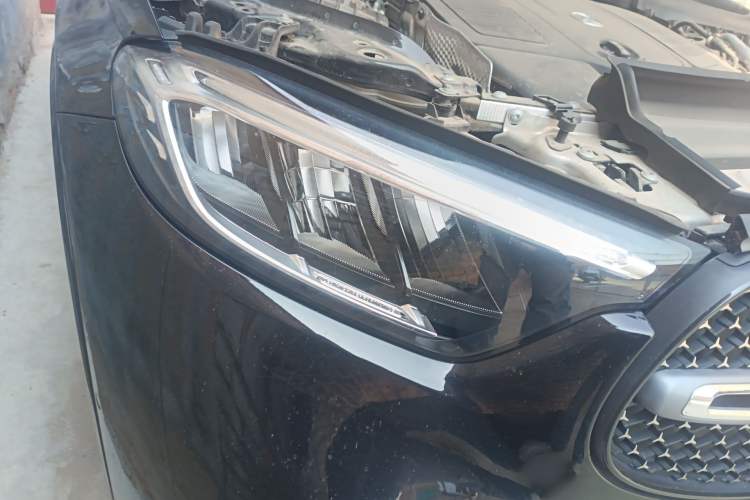 Used Mercedes-Benz GLC 2023 GLC 260 L 4MATIC Luxury Model 5 Seats
