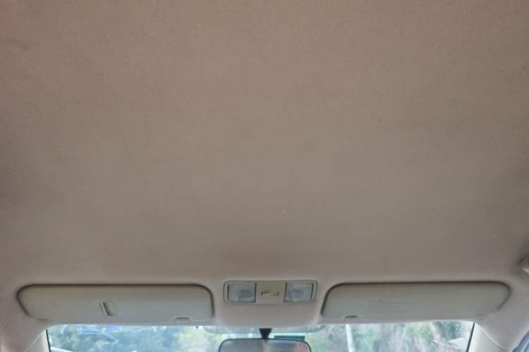 Used Hyundai Verna (older generation) 2010 Sedan 1.4L Manual Comfort GS
