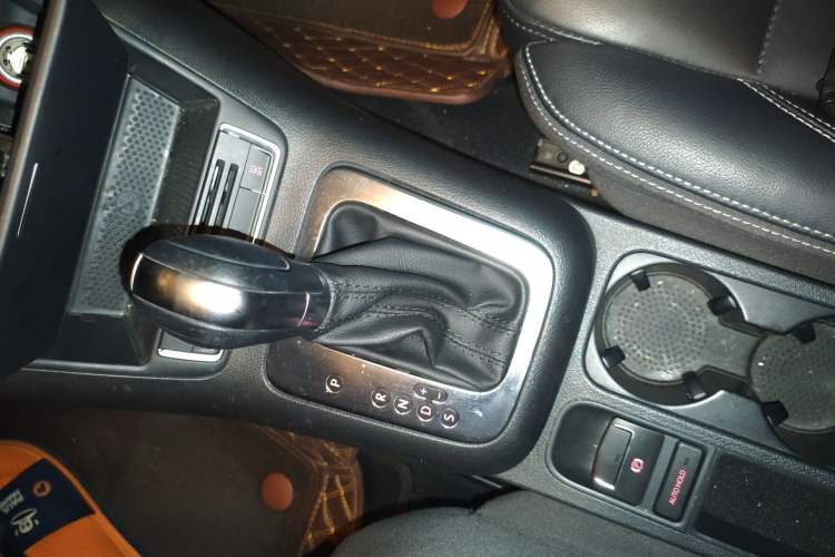 Used Volkswagen Tiguan 2016 300TSI Automatic Two-Wheel Drive Comfort Edition Gear Lever