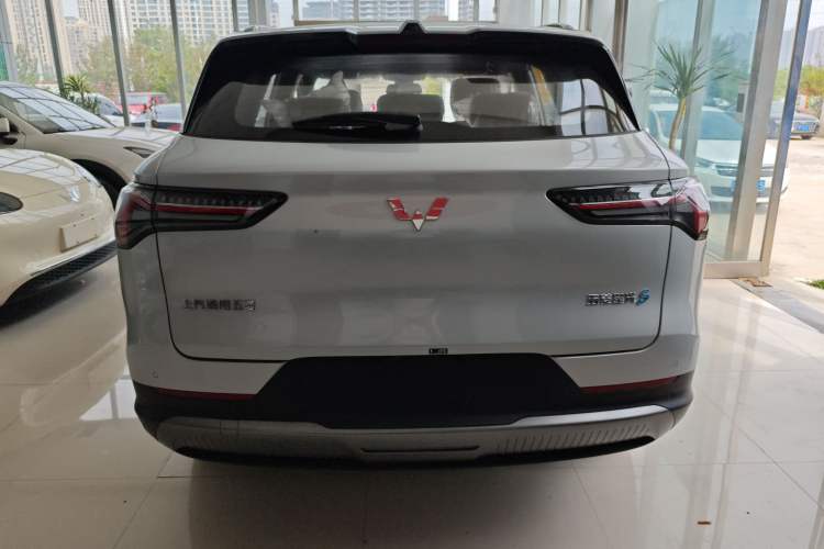 Used Wuling Xingguang S 2024 130km Flagship Version Rear
