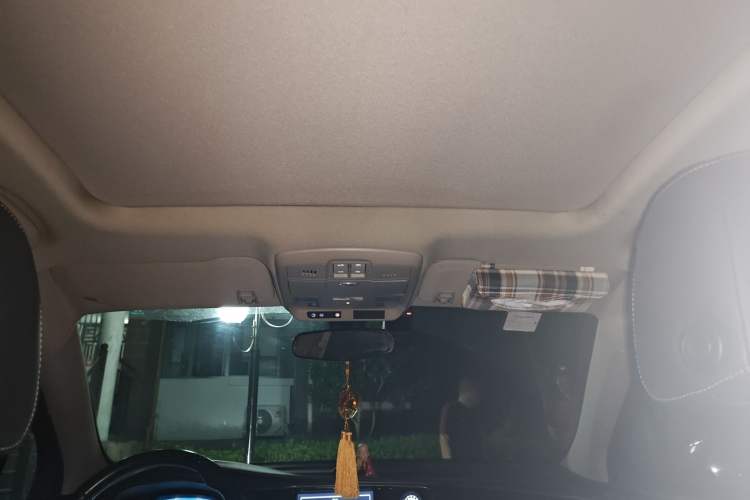 Used Buick Envision 2017 28T Four-Wheel Drive Elite Model Headliner