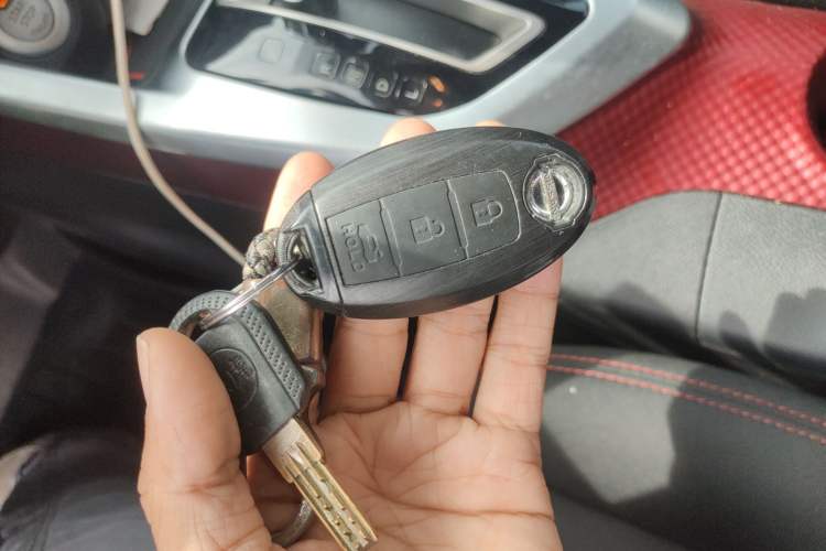 Used Nissan Lannia 2016 1.6L CVT Smart Cool Edition Vehicle Key