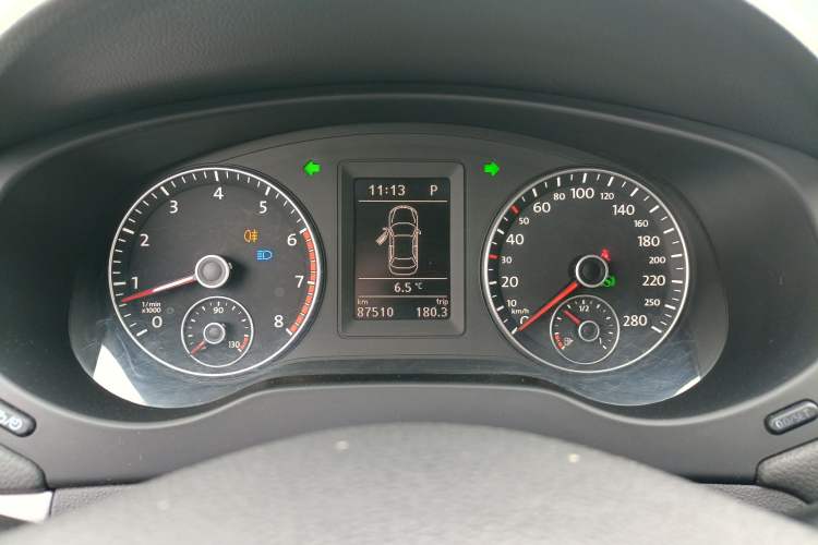 Used Volkswagen Sagitar 2014 Revised Version 1.4TSI Automatic Luxury Edition
