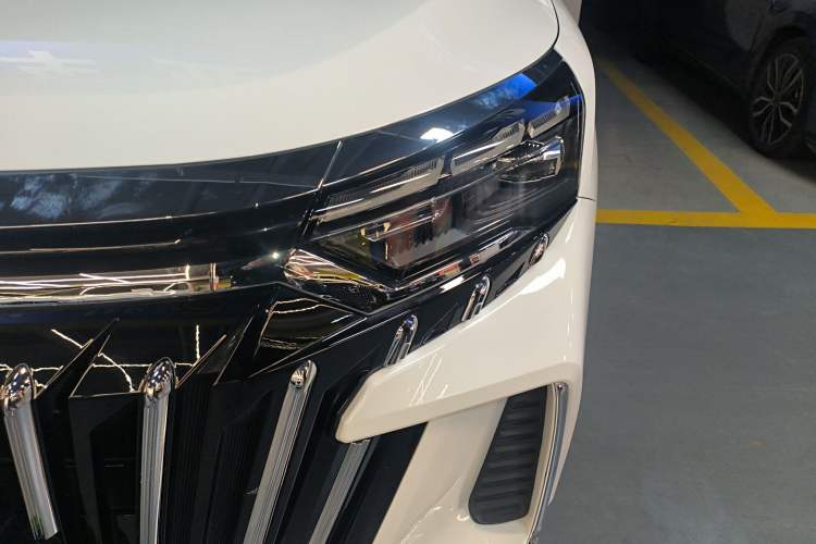 Used Geely Auto Haoyue L 2025 2.0T DCT Luxury Edition
