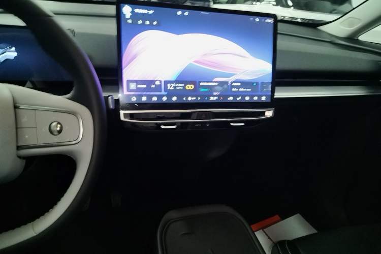 Used Venucia VX6 2025 Large Flat-Layout 520 Pro
