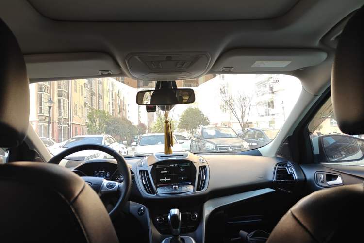 Used Ford Kuga 2015 1.5L GTDi Four-Wheel-Drive Elite Model